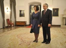 Lech Kaczyński z żoną w Pałacu PrezydenckimBigger
