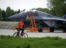 Radwar produkuje m.in. systemy rozpoznania swój-obcy, z których korzystają np. piloci samolotów MiG 29 Bigger