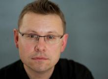 Piotr GillertBigger