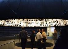 Instytut Yad Vashem ma bardzo restrykcyjne przepisy dotyczące upamiętniania ludzi ratujących ŻydówBigger