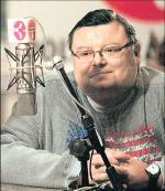 NIK wytknęła Polskiemu Radiu, że Wojciech Mann prowadził audycje bez uprawniającej do tego karty mikrofonowej  