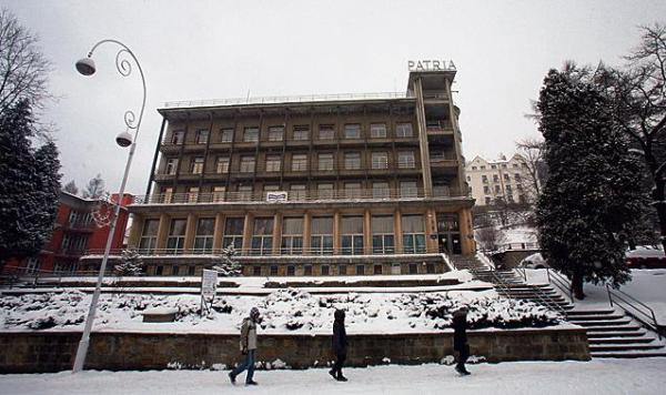 Luksusowy hotel Patria zbudował w latach 30. XX w. śpiewak  Jan Kiepura za 30 mln dolarów (proj. Bohdan Pniewski)