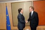 Były wielki mistrz Wielkiego Wschodu Francji Jean-Michel Quillardet (z prawej) podczas wizyty w Komisji europejskiej. Z lewej - szef Komisji Jose Manuel Barroso