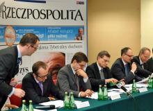 Uczestnicy debaty: Jarosław Bełdowski, prezes FOR, Cezary Herma, dyrektor Departamentu Prawa UE w MSZ, Michał Królikowski, dyrektor Biura Analiz Sejmowych, prof. Leszek Balcerowicz, przewodniczący Rady FOR, Paweł Lisicki z „Rz”, dr Lüder Gerken, dyrektor Centrum für Europäische PolitikBigger