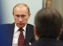 Moskiewskie spotkanie rosyjskiego premiera Władymira Putina i ukraińskiego prezydenta Wiktora JanukowyczaBigger