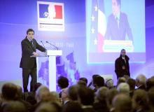 premier Francji na konferencji poświęconej energii atomowejBigger