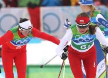 Bieg sztafetowy w Vancouver - Kornelia Marek i Justyna KowalczykBigger