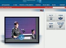 W PiS TV prezes partii miał na filmie założyć konto  w banku. Skończyło się na relacjach  z konferencji Bigger