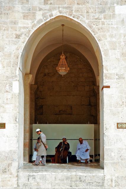 Na Starym Mieście w Aleppo życie płynie leniwie