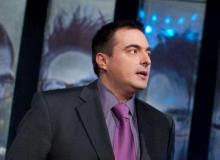 Tomasz SekielskiBigger