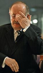 Z każdym miesiącem rośnie ilość niepotrzebnego prawa  – alarmuje biznesmen Roman Kluska