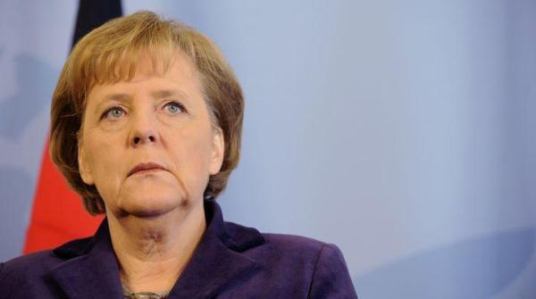 Angela Merkel ze względu na zamkniętą przestrzeń lotniczą miała problemy z tym, aby wrócić do Niemiec z zagranicznych wizyt