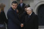 Micheil Saakaszwili składa kondolencje rodzinie prezydenta