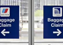 UAL, właściciel linii lotniczych United Airlines, przejmie konkurencyjne linie Continental AirlinesBigger