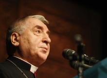 Nuncjusz apostolski w Polsce abp Józef KowalczykBigger