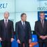 Od lewej prezes PZU, Andrzej Klesyk, premier Donald Tusk i minister skarbu, Aleksander Grad