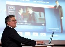 Bronisław Komorowski prezentuje swoją stronęBigger