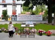 Grób ks. Jerzego PopieluszkiBigger