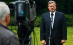Niezręczności i pomyłki Bronisława Komorowskiego bawią internautów od początku kampanii wyborczej 