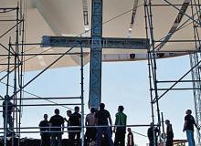 Budowa ołtarza  przed uroczystością beatyfikacjiBigger