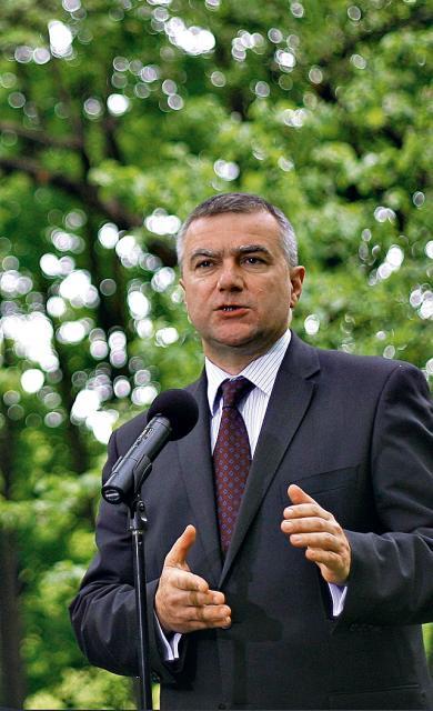 Jak mówił rzecznik rządu Paweł Graś, Rosja nie poinformowała ABW, że w związku z kradzieżą czy podjęciem pieniędzy z karty zatrzymano czterech żołnierzy. Na zdjęciu w 2009 r.