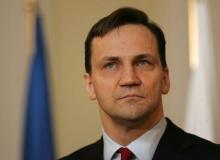 Radosław SikorskiBigger