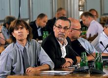 Publicysta Jacek Żakowski (drugi z lewej) ostrzegał, że projekt PO jest groźny, bo tworzy system jeszcze bardziej upartyjniający media publiczne Bigger