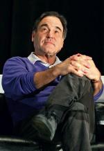 Oliver Stone uraził uczucia ocalałych z Holokaustu