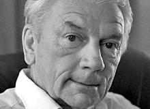 Jerzy SzczęsnyBigger