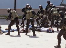 GROM jest porównywany z najlepszymi tego typu jednostkami: amerykańską Delta Force, brytyjskim SAS czy izraelskim Sayeret Matkal Bigger