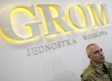 Szef GROMu płk.  Dariusz ZawadkaBigger