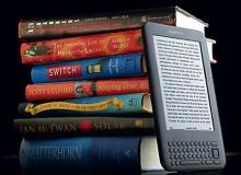 W pamięci Kindle’a zmieści się ponad  3,5 tys. książek. Większość tytułów kosztuje niecałe 10 dolarówBigger