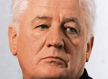 Krzysztof WyszkowskiBigger