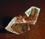Kasjerka w banku nie może odmówić wymiany banknotu, jeśli jego autentyczność nie budzi wątpliwości