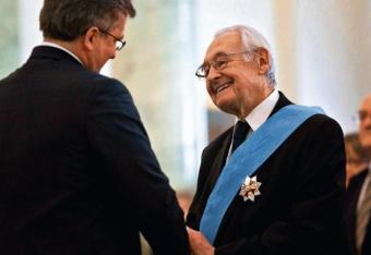 Wajda odznaczony Orderem Orła Białego
