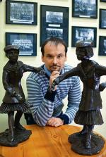 Dyrektor żeńskiego gimnazjum i liceum im. Cecylii Plater-Zyberkówny Artur Górecki