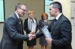 Od prawej: Andrzej Trzeciak, kierownik oddziału informacji Sądu Apelacyjnego w Legnicy, Marta Kuczma, dyrektor Sądu Okręgowego w Rzeszowie, Danuta Jezierska, prezes Sądu Okręgowego w Gorzowie Wielkopolskim, Paweł Lisicki, redaktor naczelny 