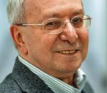 Prof. Jacek Baranowski: komputery będą kilkaset razy  szybsze, a jednocześnie mniejsze i oszczędniejsze 