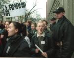 Studenci protestujacy Przed Ministerstwem Edukacji Narodowej