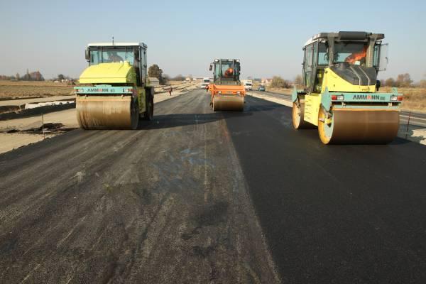 Firmy dokładają miliony do autostrad
