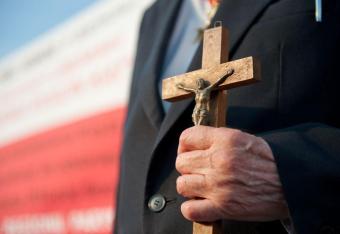 Nieważna uchwała w sprawie krzyża
