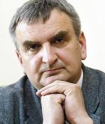 Stefan Płażek jest  adiunktem w Katedrze Prawa Samorządu Terytorialnego UJ