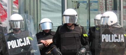 Policyjne ćwiczenia na Stadionie Narodowym