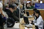 Zapisywanie się pacjentów do kilku kolejek to jednak niejedyna przyczyna niekończącego się ogonka