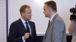 Ludowcy wiedzą, że w sprawie wieku emerytalnego mogą przyjąć ostry kurs, bo PO nie znajdzie  w Sejmie nikogo, kto by poparł jej propozycje. Na zdjęciu Donald Tusk  z Waldemarem Pawlakiem