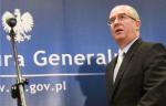 Prokurator generalny Andrzej Seremet twierdzi, że wojskowi prokuratorzy nie mogli domagać się treści esemesów wysyłanych przez dziennikarzy