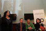 Natalia Radzina podczas konferencji prasowej na temat podpisania prośby o ułaskawienie przez byłego kandydata na prezydenta Białorusi Andreja Sannikaua, odbywającego karę 5 lat kolonii karnej