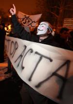 W Sopocie przeciwnicy ACTA  demonstrowali w środę przed domem premiera Donalda Tuska