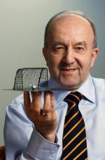Stefan Szczepłek zaprezentuje pamiątki ze swoich bogatych zbiorów