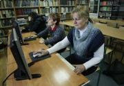 Polacy niechętnie zapisują się do OFE przez Internet